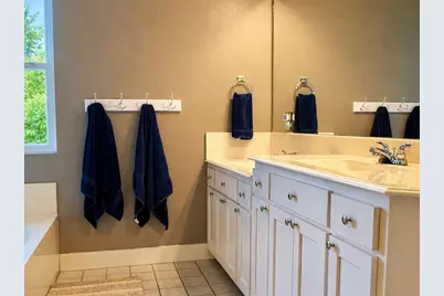 945 Wesley Ridge Drive, Spicewood, TX 78669 - Photo 22