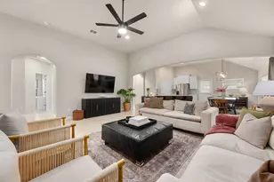 109 Findley Ave, Leander, TX 78641 - Photo 4