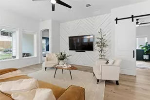 254 Dayridge Dr, Dripping Springs, TX 78620 - Photo 6