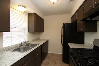 7017 Crosswood Drive, Austin, TX 78745 - Photo 4