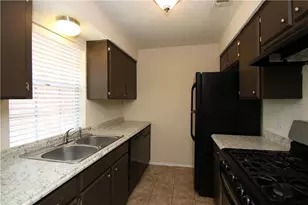 7017 Crosswood Dr, Austin, TX 78745 - Photo 4