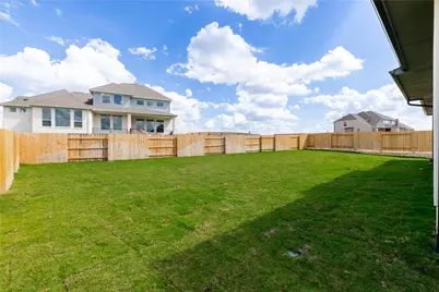 905 S Hemingway Loop, Liberty Hill, TX 78642 - Photo 32