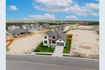 905 S Hemingway Loop, Liberty Hill, TX 78642 - Photo 6