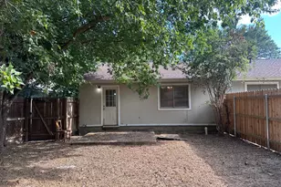 410 Linden St, Bastrop, TX 78602 - Photo 16