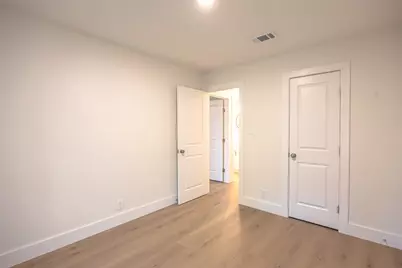 6816 Hanover Lane, Austin, TX 78723 - Photo 18