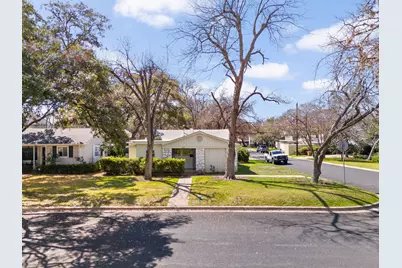 3207 Bridle Path, Austin, TX 78703 - Photo 4