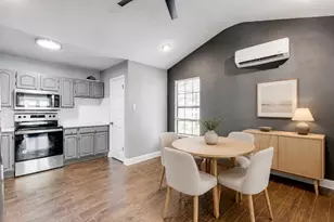 815 E 31st St, Austin, TX 78705 - Photo 6