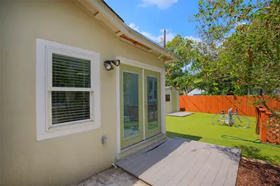 815 E 31st Street #C, Austin, TX 78705 - Photo 20
