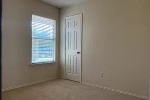 129 Luna Vista Dr, Hutto, TX 78634 - Photo 10