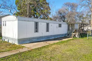 806 N Oneal St, Caldwell, TX 77836 - Photo 1