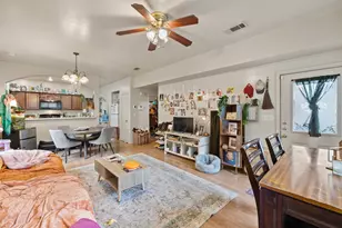 2115 E 18th St, Austin, TX 78702 - Photo 10