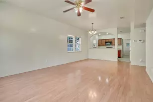 2115 E 18th St, Austin, TX 78702 - Photo 2