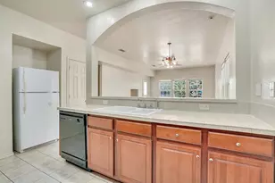 2115 E 18th St, Austin, TX 78702 - Photo 4