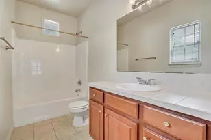 2115 E 18th St, Austin, TX 78702 - Photo 8