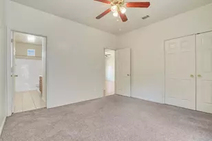 2115 E 18th St, Austin, TX 78702 - Photo 6