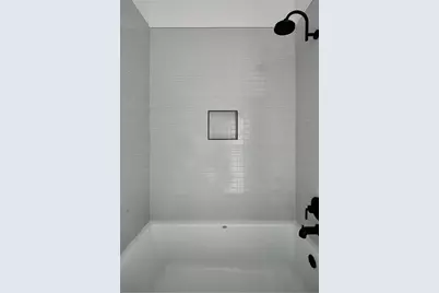 2209 Woodland Avenue #601, Austin, TX 78741 - Photo 10