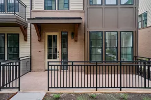 2209 Woodland Ave, Austin, TX 78741 - Photo 32