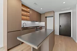 610 Davis St, Austin, TX 78701 - Photo 4