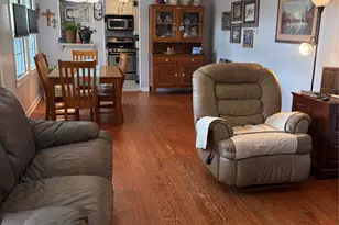307 Whitehead St, Smithville, TX 78957 - Photo 6