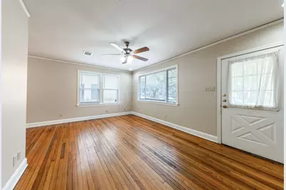 909 E 38th Street #A, Austin, TX 78705 - Photo 8