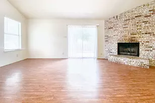 106 Hughson Ct, San Marcos, TX 78666 - Photo 8