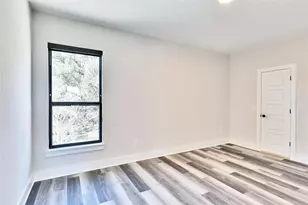 1304 Minnie Dr, Austin, TX 78732 - Photo 16