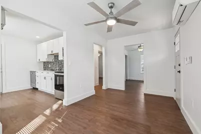 304 Harris Street, Smithville, TX 78957 - Photo 12