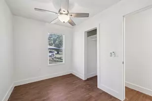 304 Harris St, Smithville, TX 78957 - Photo 22