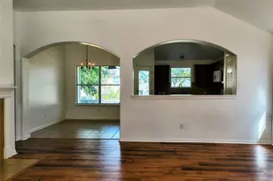 9213 Pioneer Forest Dr, Austin, TX 78744 - Photo 4