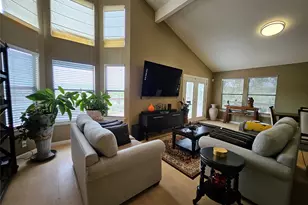 21201 Kathy Ln, Spicewood, TX 78669 - Photo 6