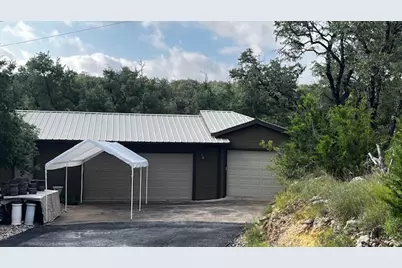 21201 Kathy Lane, Spicewood, TX 78669 - Photo 16