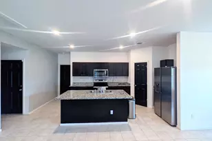 154 Hammond Ct, Jarrell, TX 76537 - Photo 2