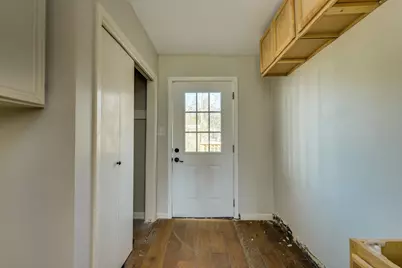 318 S Avenue C, Elgin, TX 78621 - Photo 22