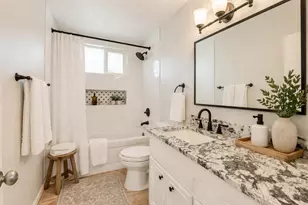 318 S Ave C, Elgin, TX 78621 - Photo 14