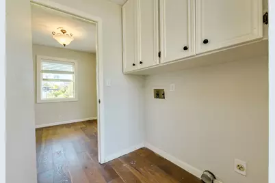 318 S Avenue C, Elgin, TX 78621 - Photo 20