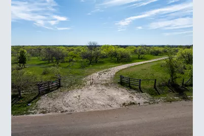1435 County Road 429, Rockdale, TX 76567 - Photo 2
