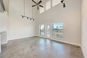 807 E 14th St, Austin, TX 78702 - Photo 4