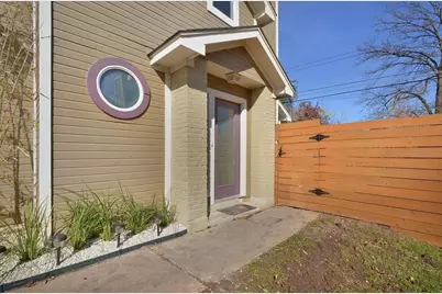 1302 Danbury Square #B, Austin, TX 78723 - Photo 2