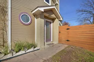 1302 Danbury Square, Austin, TX 78723 - Photo 2