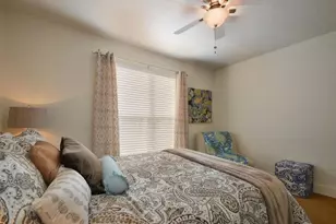 1302 Danbury Square, Austin, TX 78723 - Photo 20