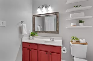 1310 W Parmer Ln, Austin, TX 78727 - Photo 24