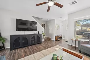 13404 Coomes Dr, Del Valle, TX 78617 - Photo 8