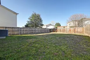 13404 Coomes Dr, Del Valle, TX 78617 - Photo 24
