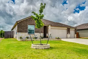 389 Salt Springs Rd, Kyle, TX 78640 - Photo 32