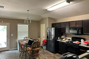18412 Willow Sage Ln, Elgin, TX 78621 - Photo 2