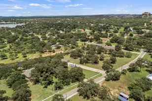 109 Sunset Cir, Burnet, TX 78611 - Photo 32
