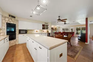109 Sunset Cir, Burnet, TX 78611 - Photo 12