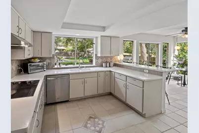 9004 Collingwood Drive, Austin, TX 78748 - Photo 8
