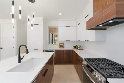 7602 Northcrest Boulevard #2, Austin, TX 78752 - Photo 4