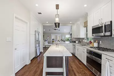 8506 Walhill Cove, Austin, TX 78759 - Photo 10